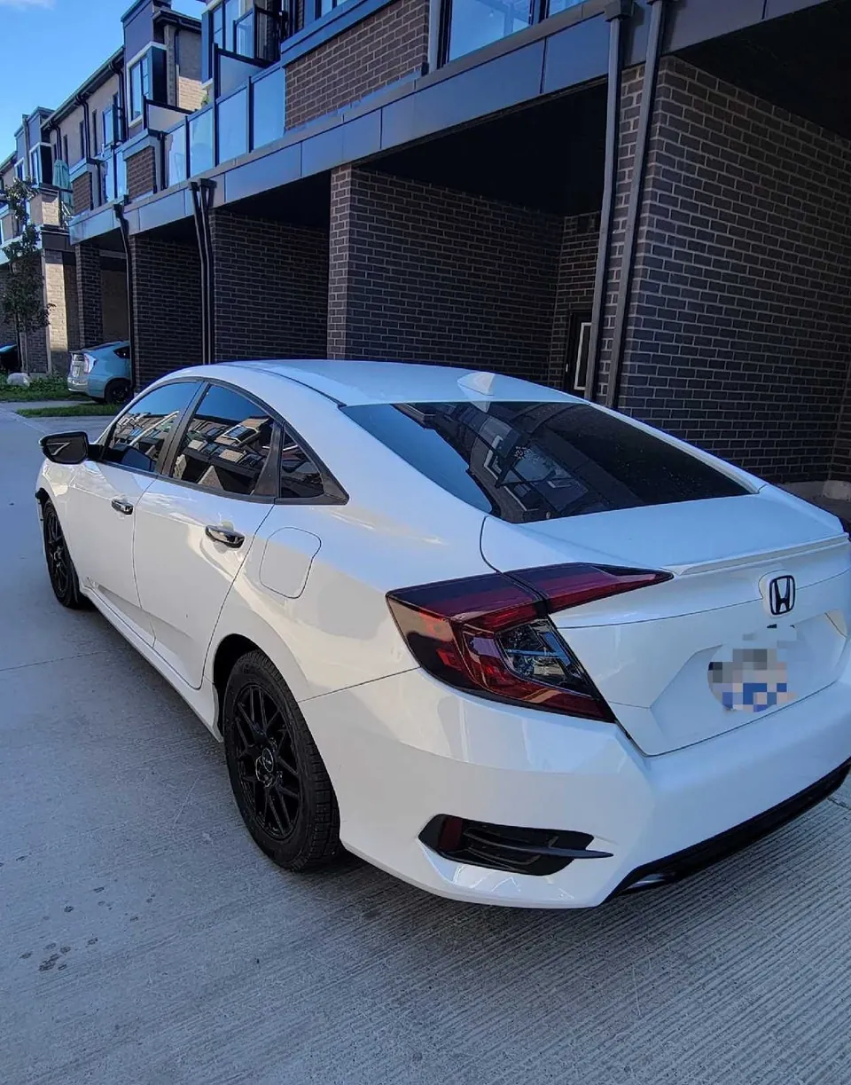 Honda Civic 2019 photo 2