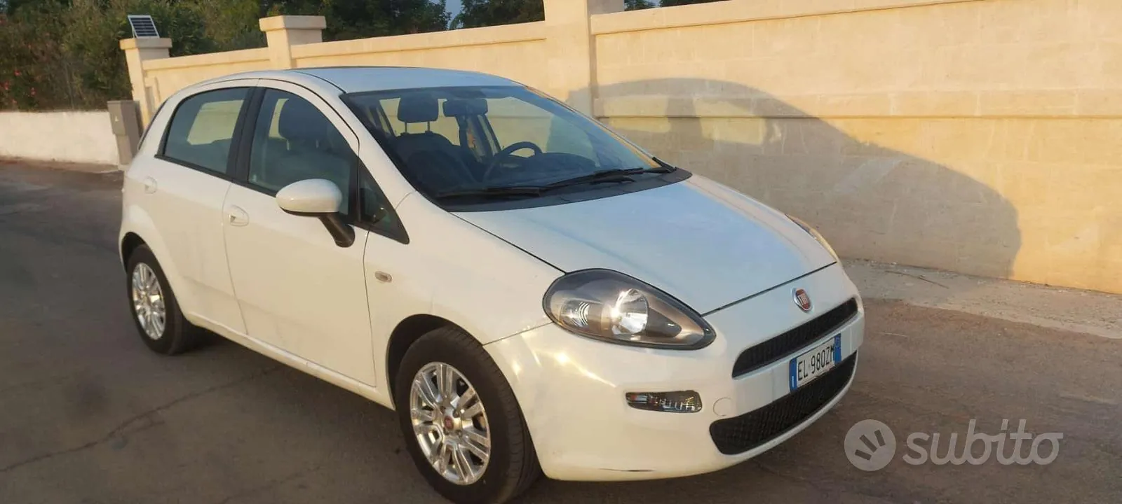 Fiat Punto 2012 photo 4