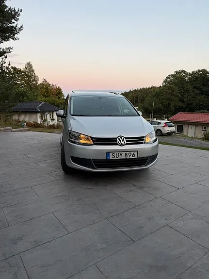 Volkswagen Sharan 2014 photo 2