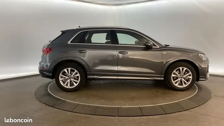 Audi Q3 2023 photo 4