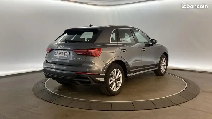 Audi Q3 2023 photo 5