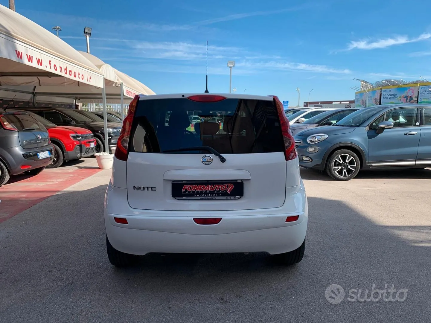 Nissan Note 2010 photo 3