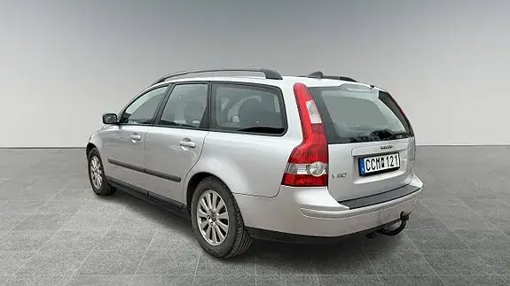 Volvo V50 2006 photo 2