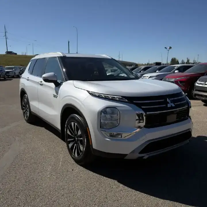 Mitsubishi Outlander 2026 photo 3
