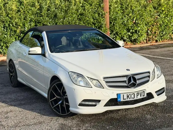 Mercedes-Benz E-Class 2013 photo 2
