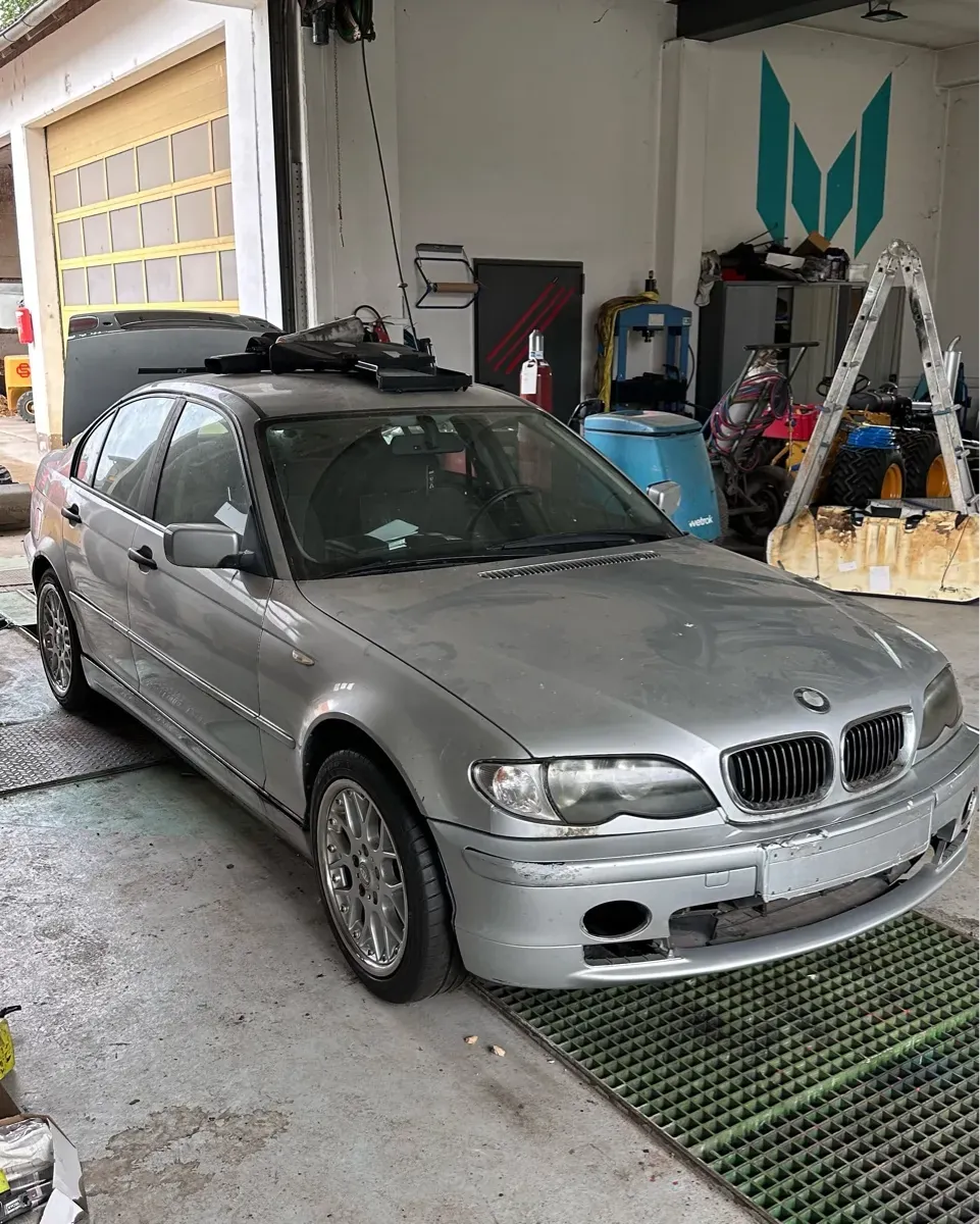 BMW 3 Series 2002 photo 3