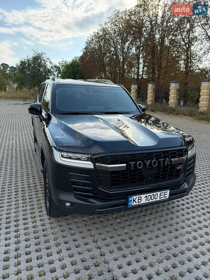 Toyota Land Cruiser 2022 photo 2