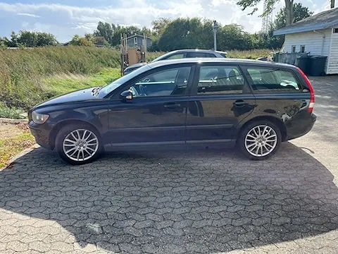 Volvo V50