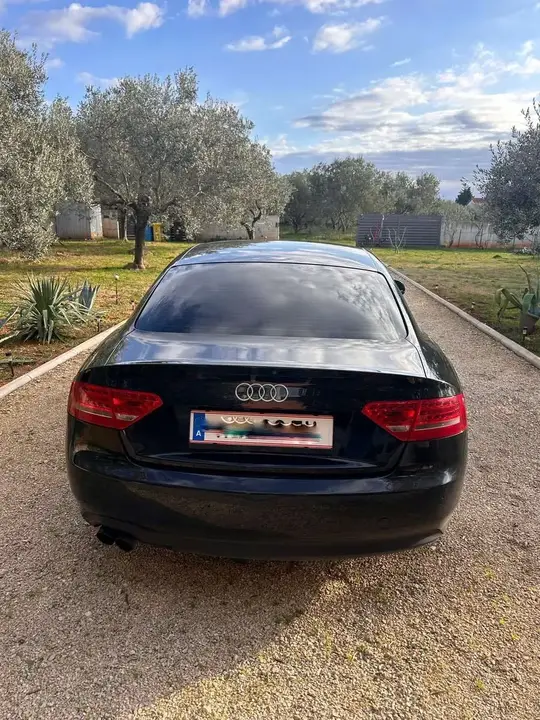 Audi A5 2010 photo 3