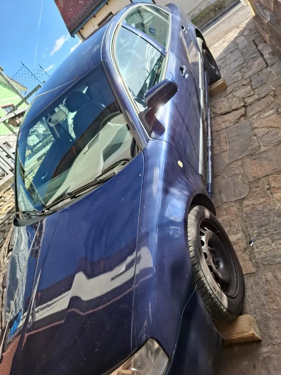 Skoda Superb 2002 photo 3