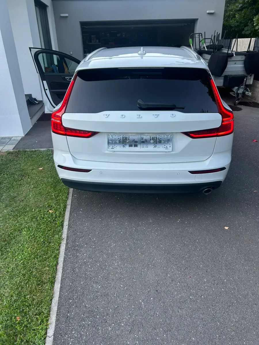 Volvo V60 2019 photo 3