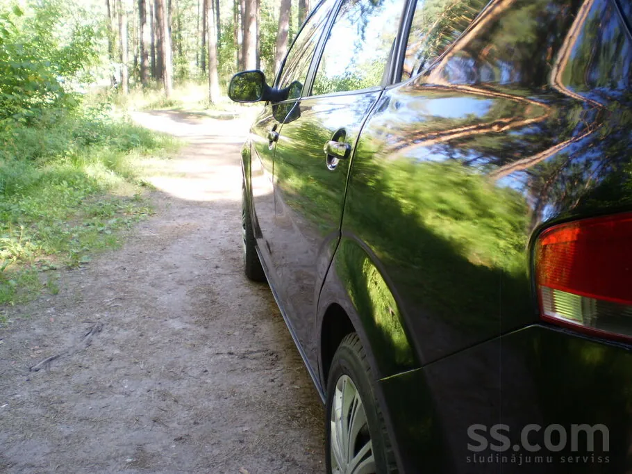 Seat Altea 2010 photo 3