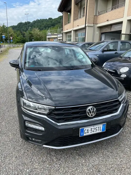 Volkswagen T-Roc 2020 photo 2
