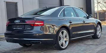 Audi A8 2015 photo 3