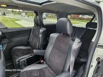 Toyota Vellfire 2012 photo 4