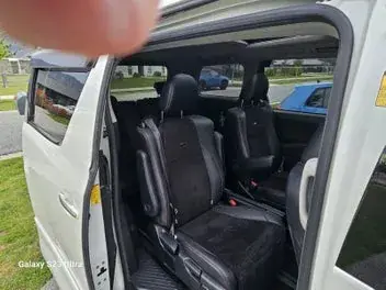 Toyota Vellfire 2012 photo 3