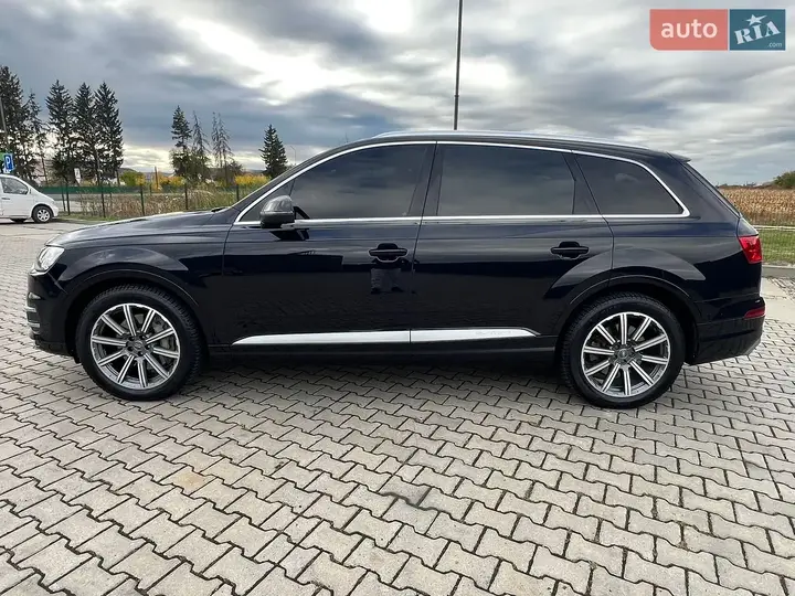 Audi Q7 2017 photo 4