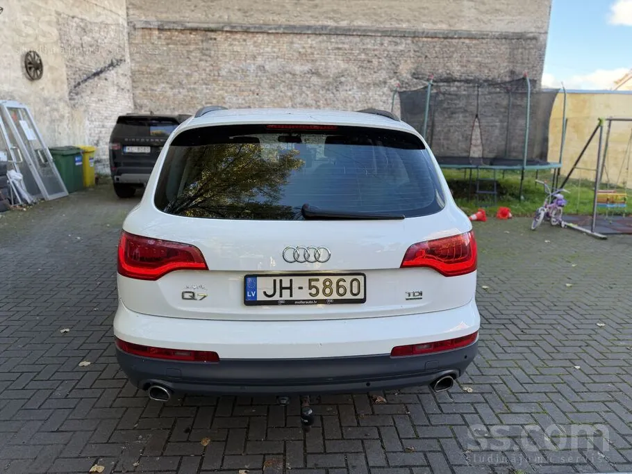 Audi Q7 2013 photo 5