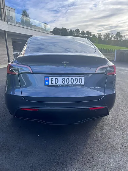 Tesla Model Y 2022 photo 3