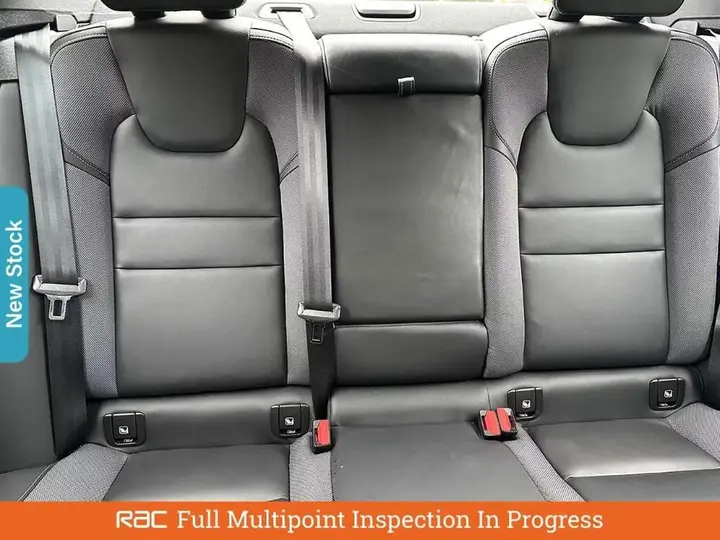 Volvo S60 2022 photo 4