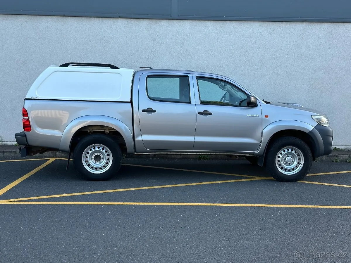 Toyota Hilux 2015 photo 5