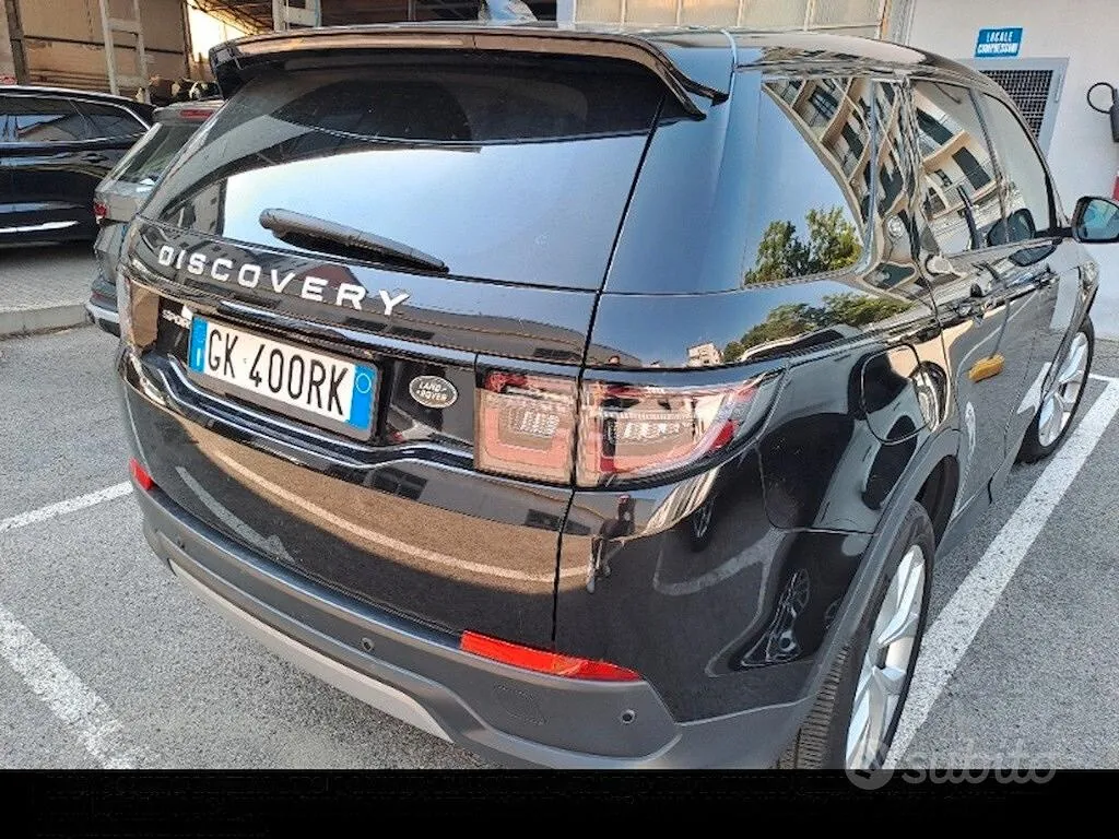 Land Rover Discovery Sport 2022 photo 4