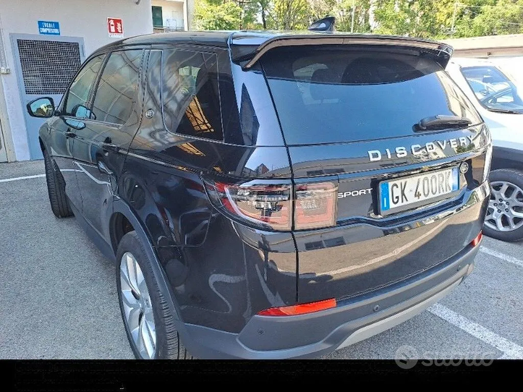 Land Rover Discovery Sport 2022 photo 5
