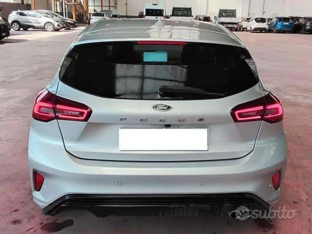 Ford Focus 2025 photo 5