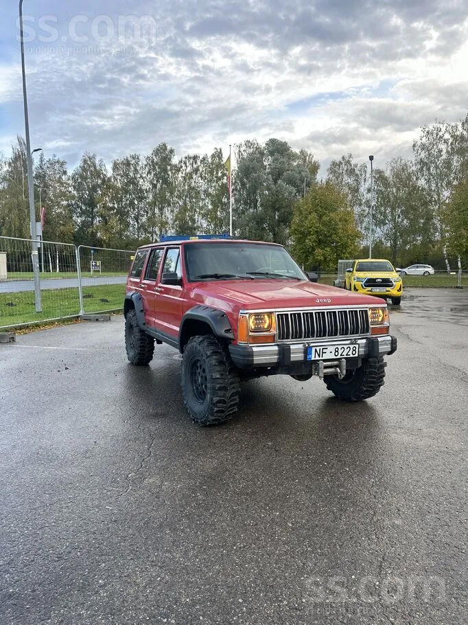 Jeep Cherokee 1993 photo 3