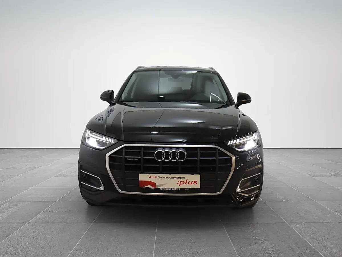 Audi Q5 2023 photo 2
