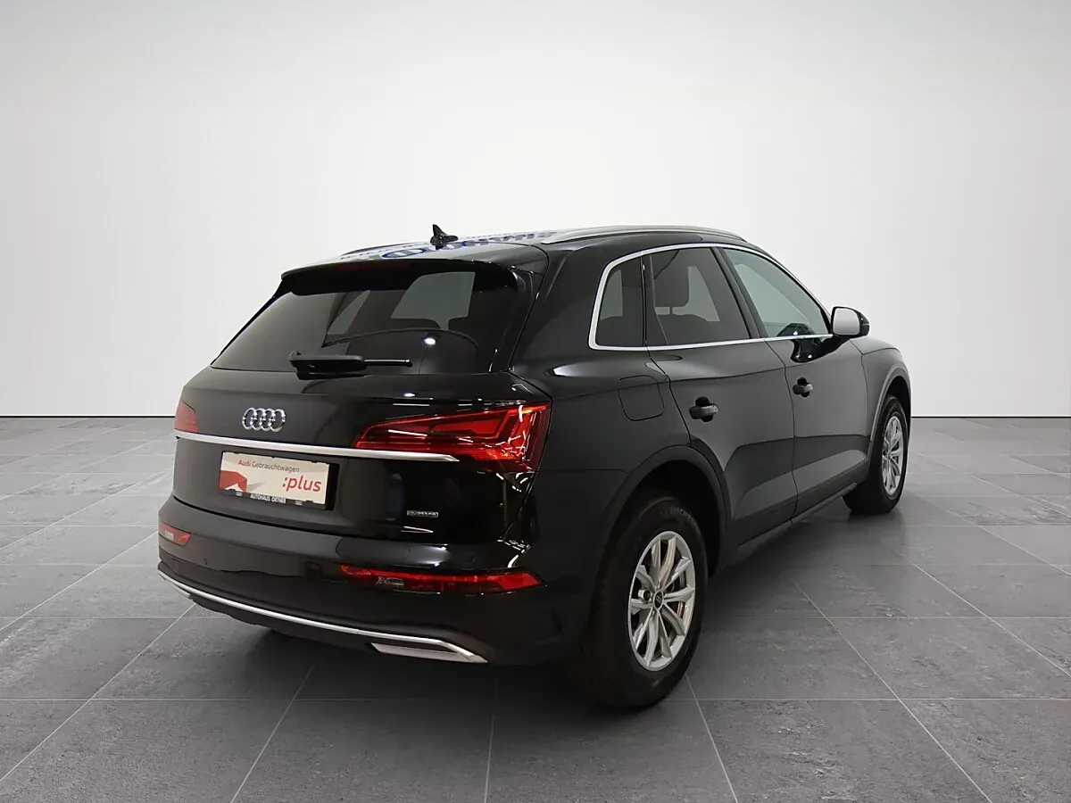 Audi Q5 2023 photo 3