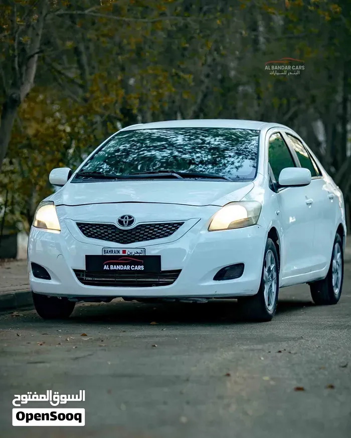 Toyota Yaris 2012 photo 3