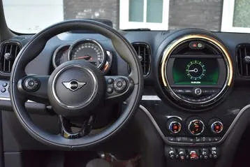 Mini Cooper Countryman 2020 photo 2