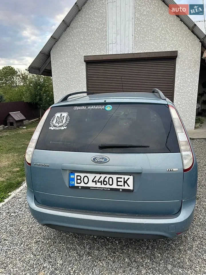Ford Focus 2009 photo 3
