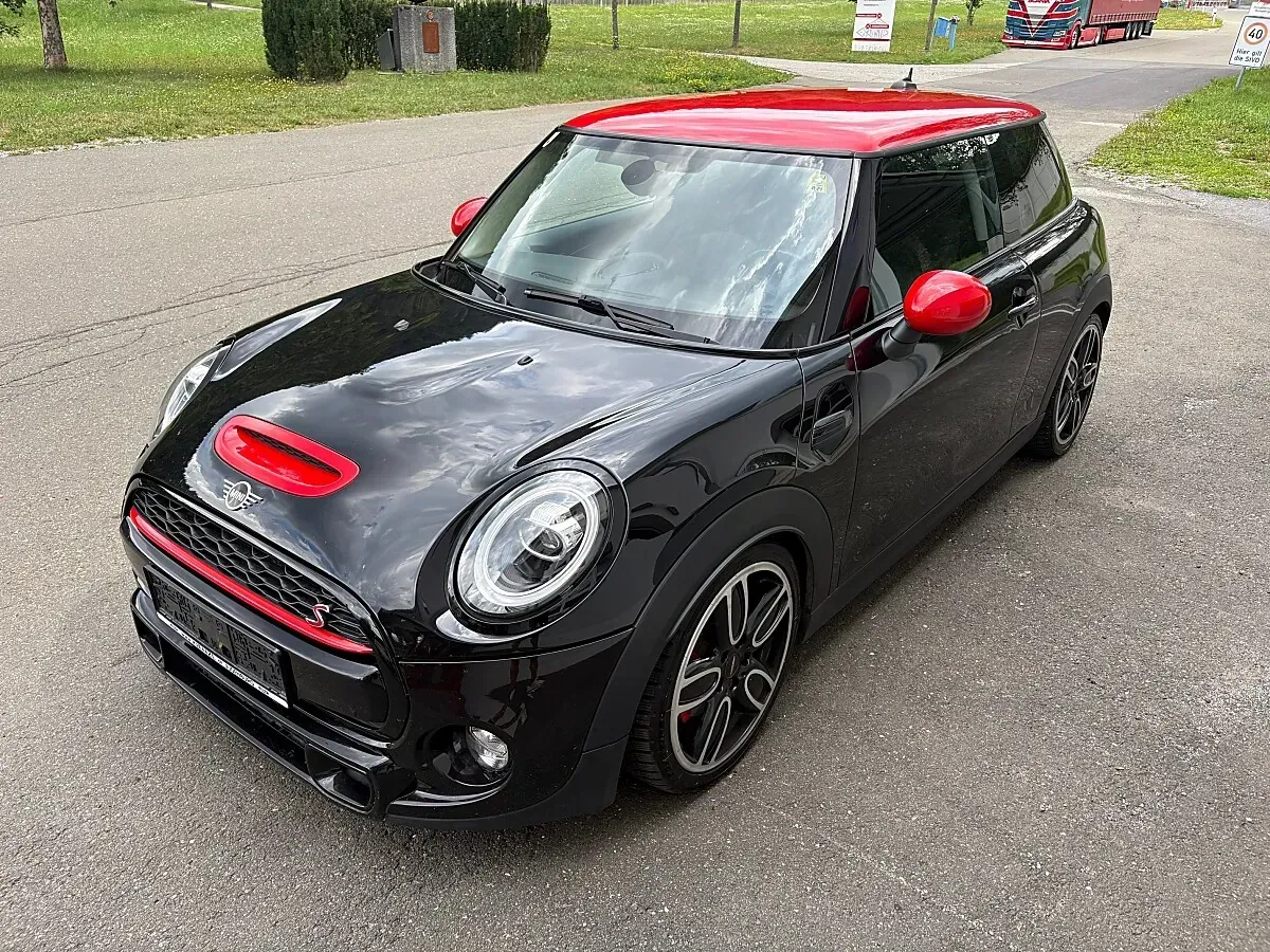 Mini Mini Cooper Sd 2018 photo 2