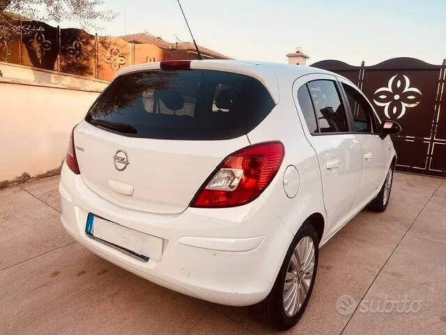Opel Corsa 2012 photo 5