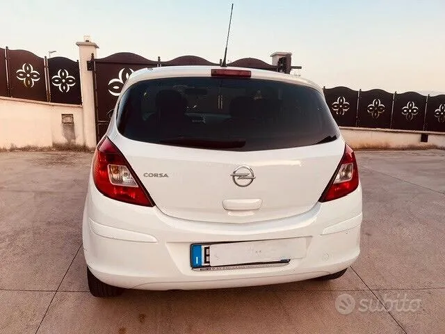 Opel Corsa 2012 photo 4