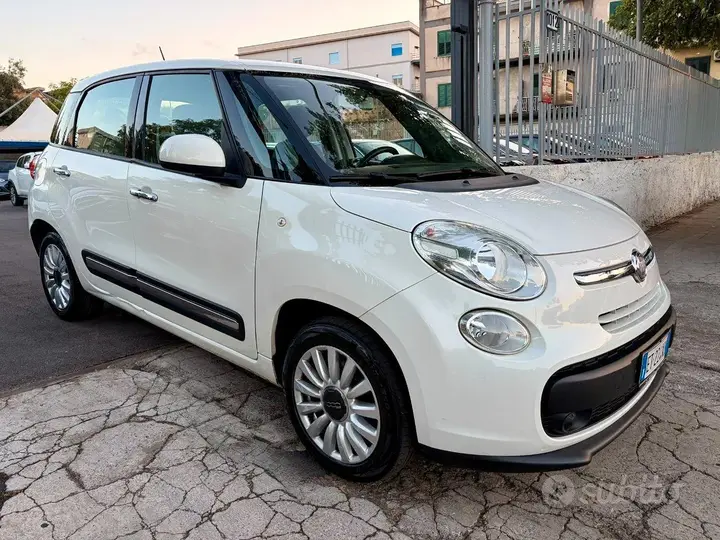 Fiat 500L 2013 photo 3