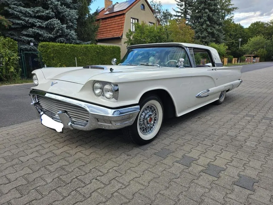 Ford Thunderbird