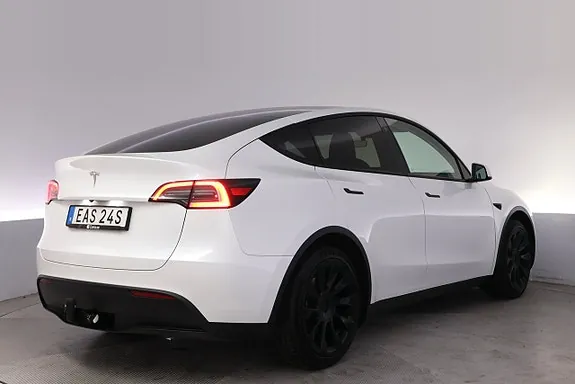 Tesla Model Y 2023 photo 5