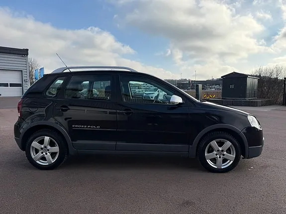 Volkswagen Polo Cross 2008 photo 5