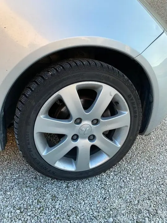 Mitsubishi Colt 2006 photo 4