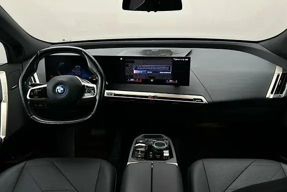 BMW Ix 2022 photo 3