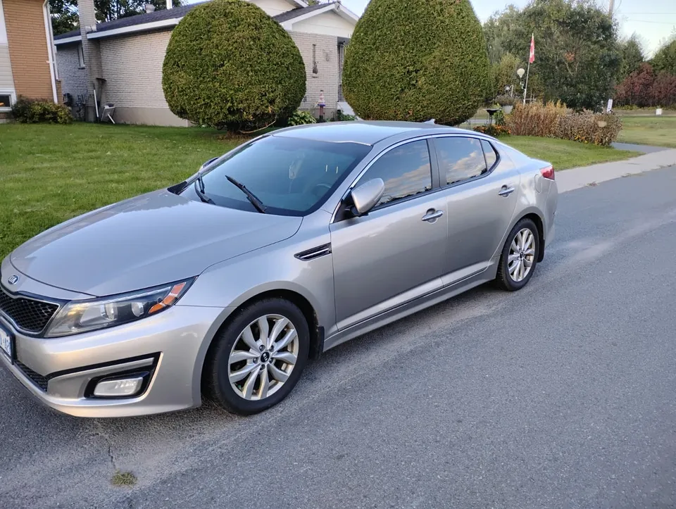 Kia Optima 2015 photo 2