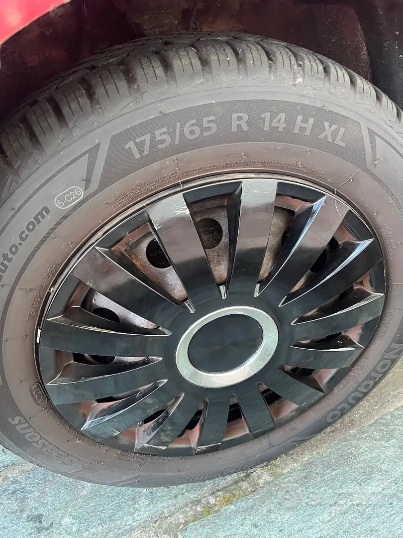 Toyota Yaris 2001 photo 4