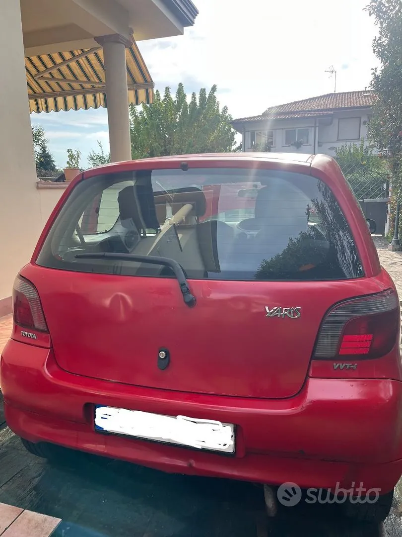 Toyota Yaris 2001 photo 2