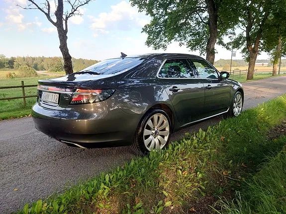 Saab 9-5 2010 photo 4