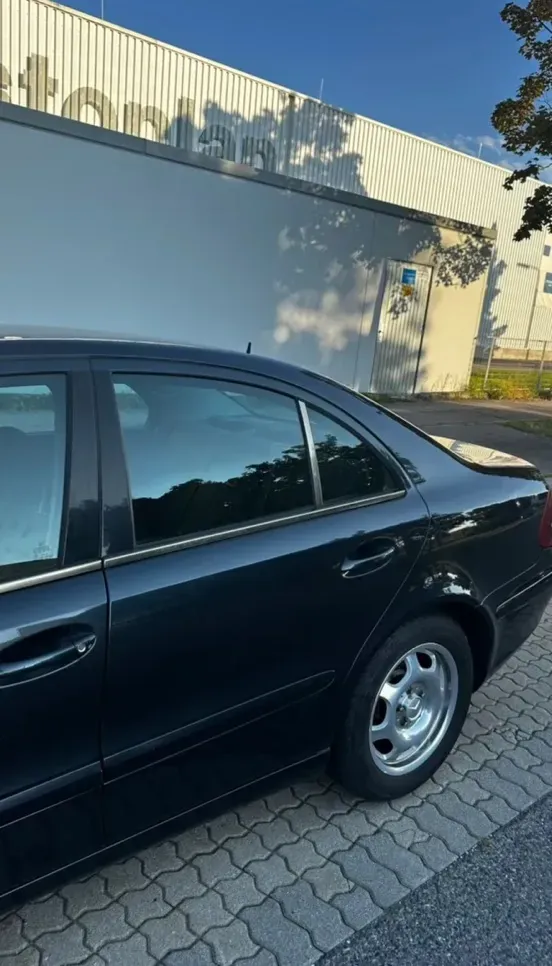 Mercedes-Benz Eklasse 2005 photo 3