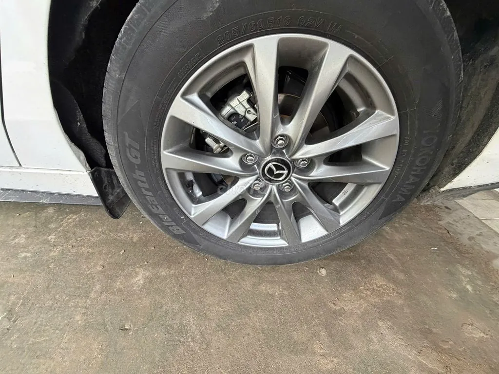 Mazda 3 2024 photo 5