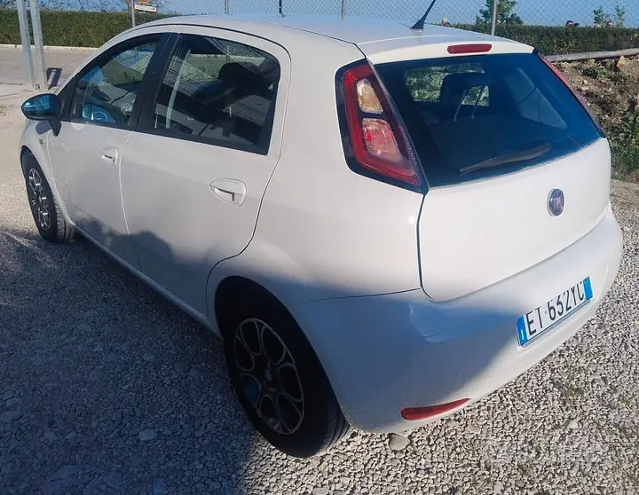 Fiat Punto 2014 photo 4